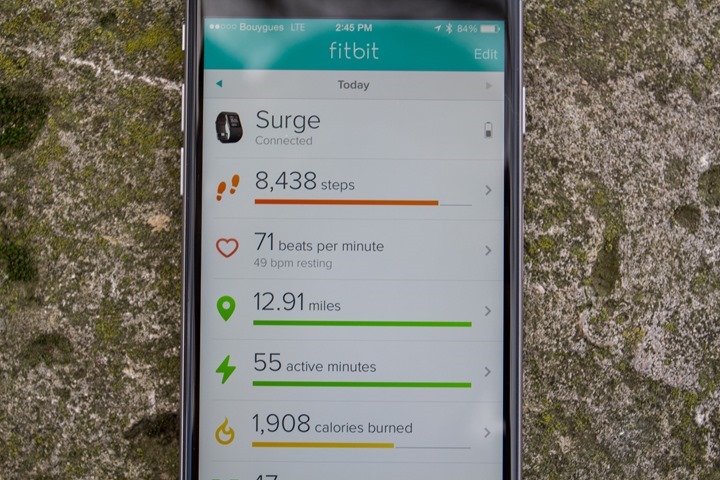 Fitbit-Surge-with-App-Settings