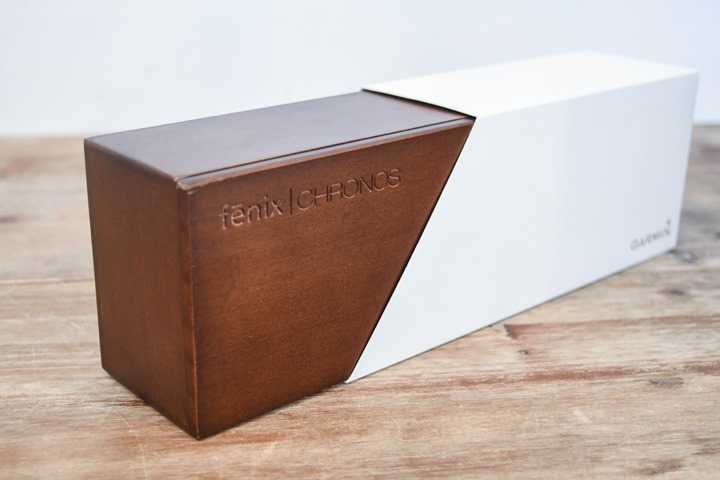 Garmin-Chronos-Engraved-Box