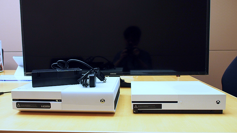 The difference in space occupied (with the original Xbox One's power brick taken into consideration) is massive.