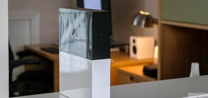 abode starter kit review upright front