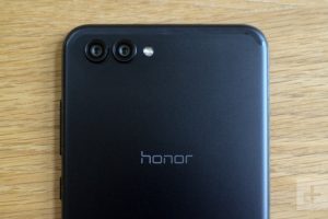 Honor View 10 review back lens